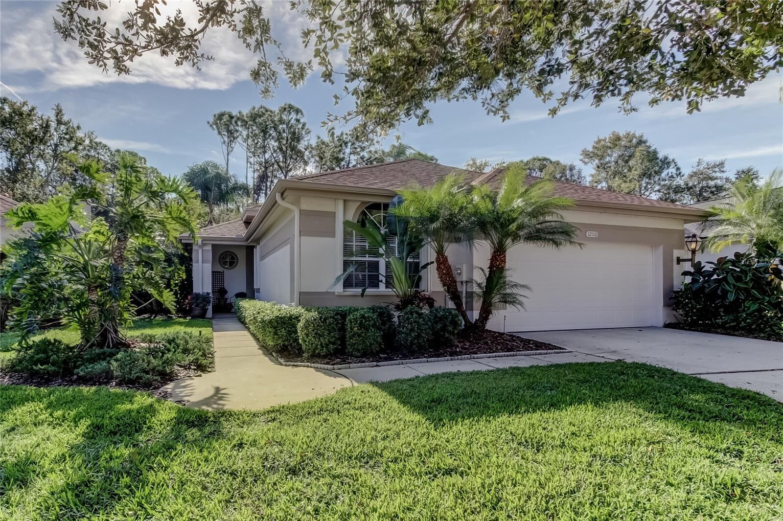 Property Photo:  12110 Glencliff Circle  FL 33626 