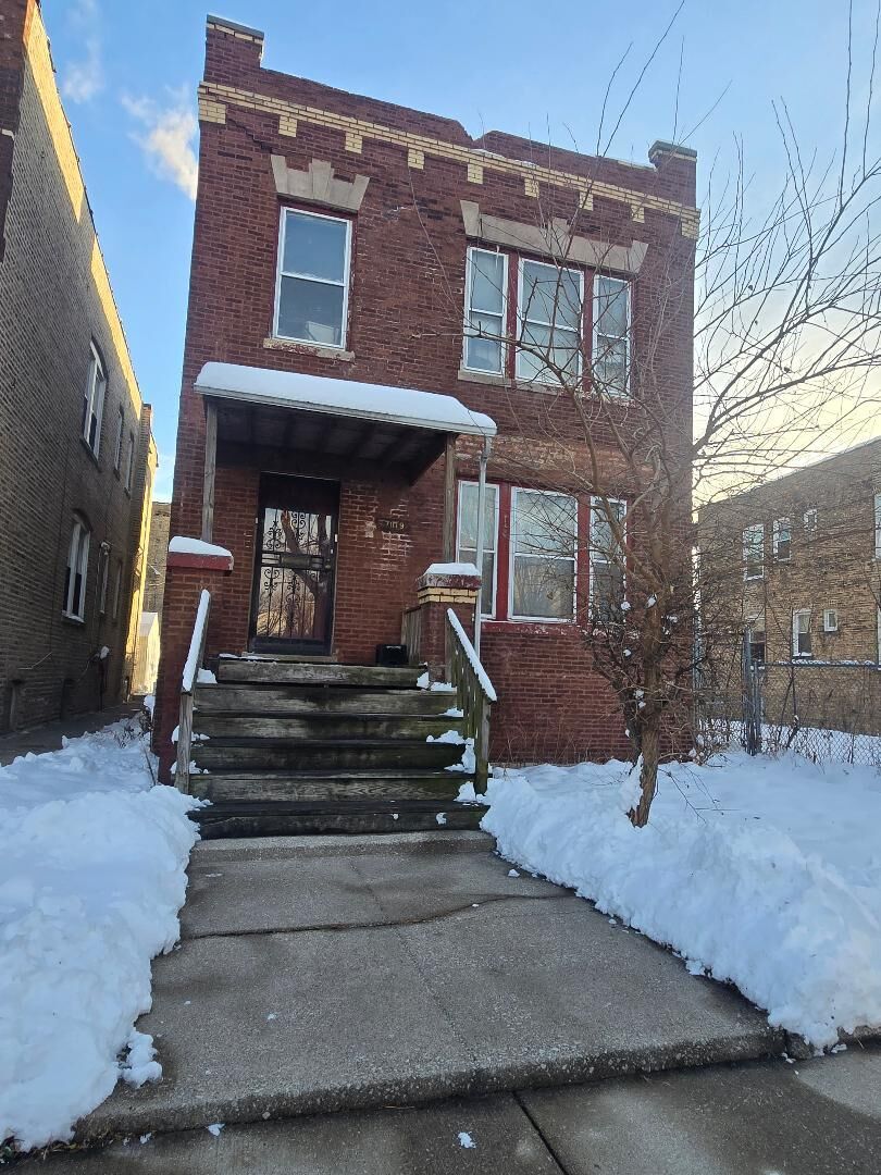 Property Photo:  7019 S Morgan Street  IL 60621 