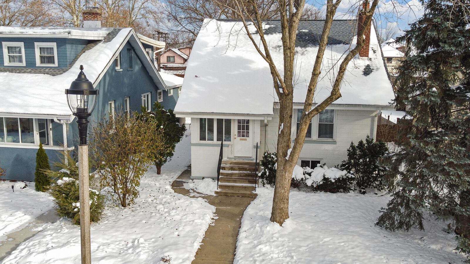 Property Photo: 3107 S Wenonah Avenue IL 60402