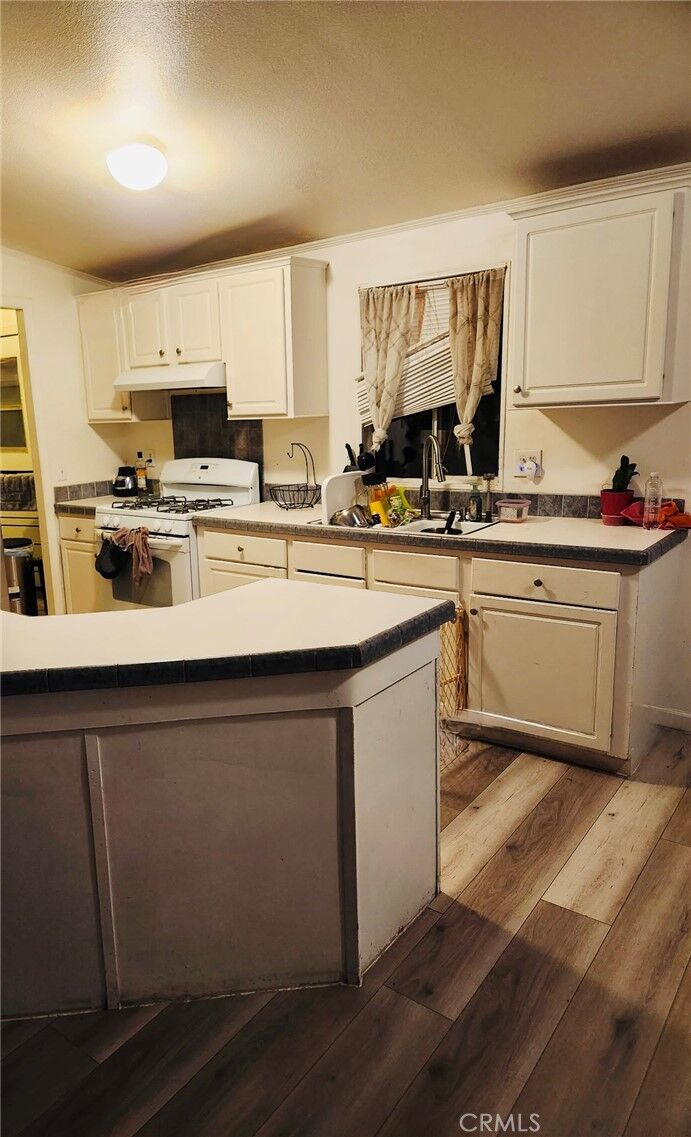 Property Photo: 13139 Zane Way CA 92282