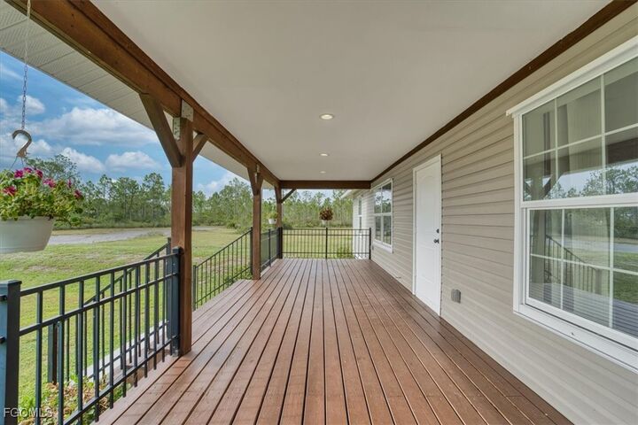 Property Photo:  6405 Alan Boulevard  FL 33982 