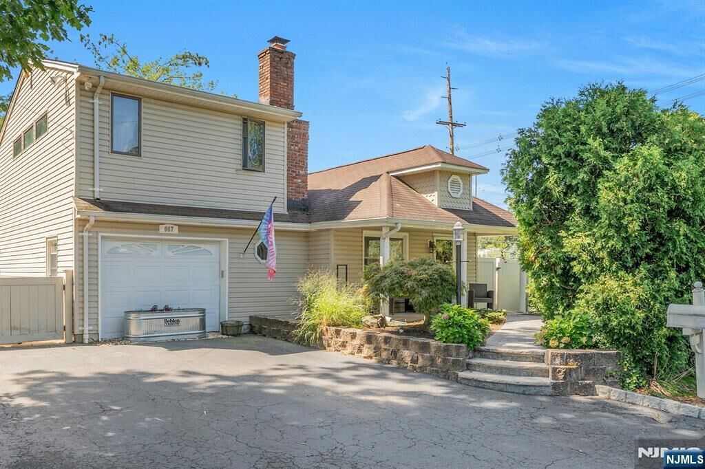 Property Photo:  667 McKinley Avenue  NJ 07676 