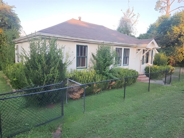 Property Photo: 4021 Highway 1 LA 70394