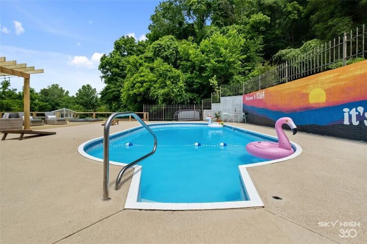 Property Photo: 1400 Prairie Creek Drive AR 72756