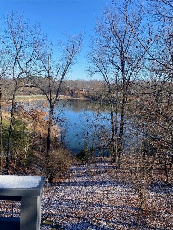 Property Photo:  5 Uppingham Lane  AR 72714 