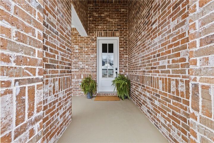 Property Photo:  4816 N Marshall Avenue  AR 72764 