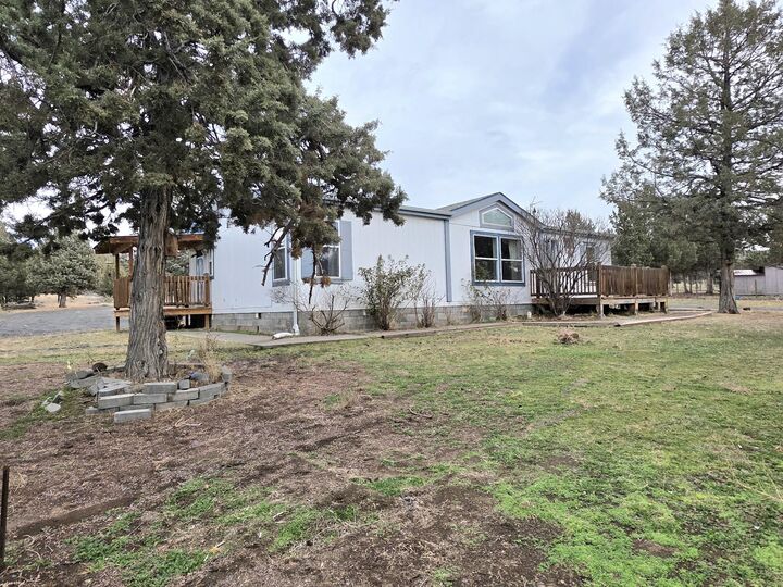 Property Photo: 14364 SE Gatling Way OR 97754