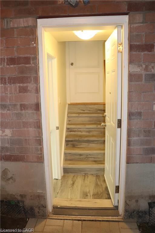 Photo de la propriété:  386 Grovehill Crescent Bsmnt  ON N2R 0L5 