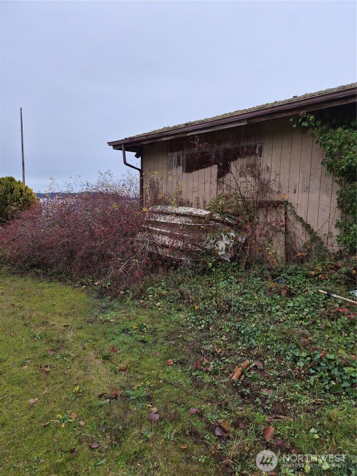 Property Photo:  8415 SE Southworth Drive  WA 98366 