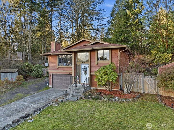 Property Photo:  400  Falcon Court NE  WA 98311 
