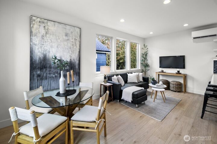 Property Photo:  318 B N 84th Street  WA 98103 