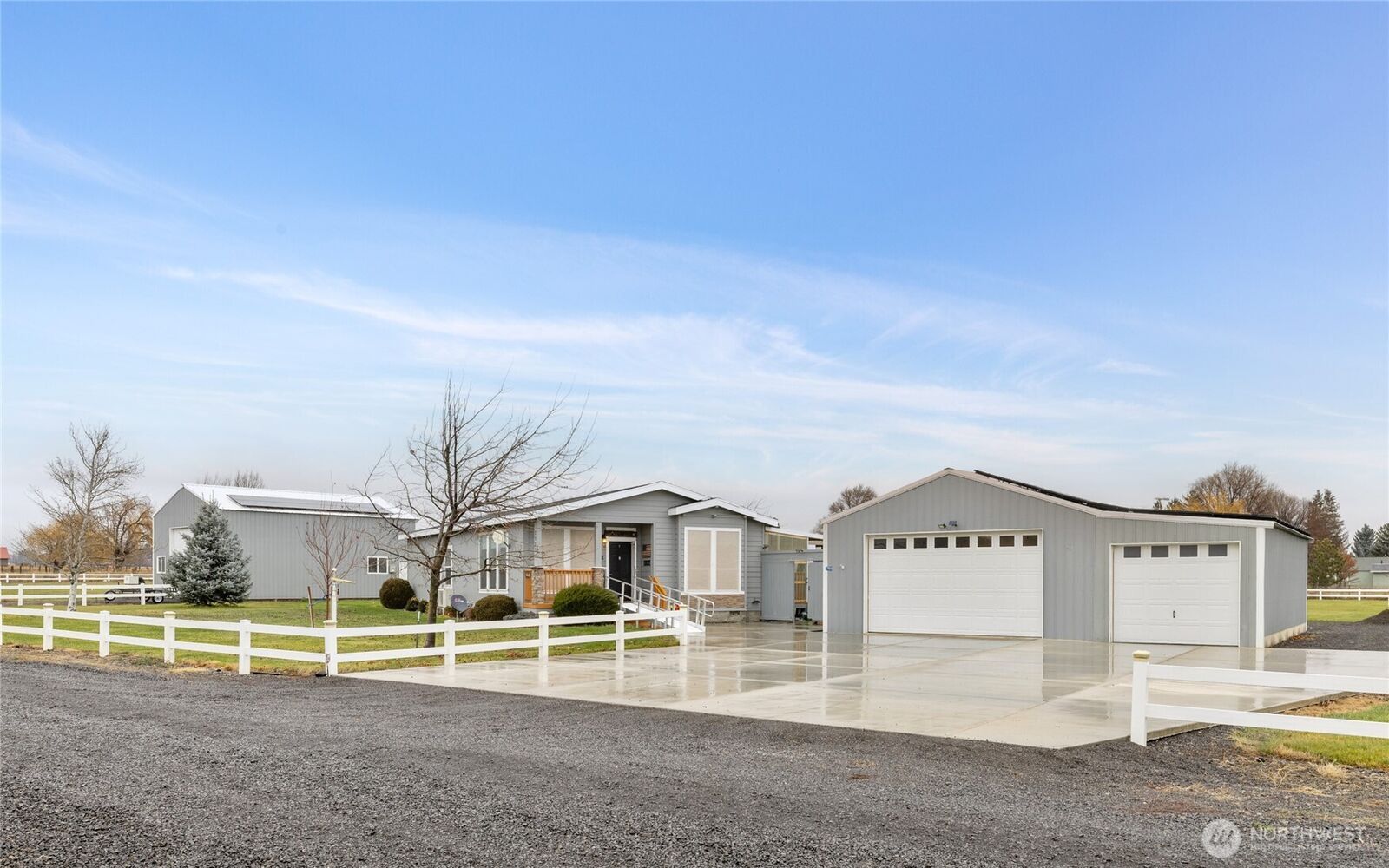 Property Photo:  2900 E Judge Ronald Road  WA 98926 