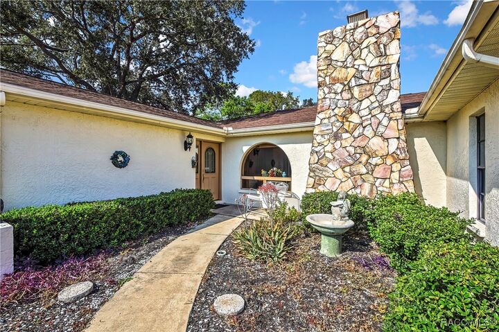 Property Photo:  10475 Norvell Road  FL 34608 