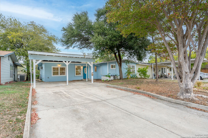 Property Photo:  239 Craigmont  TX 78213 