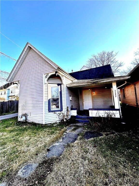 Property Photo: 1132 Greenaway Place IN 47150