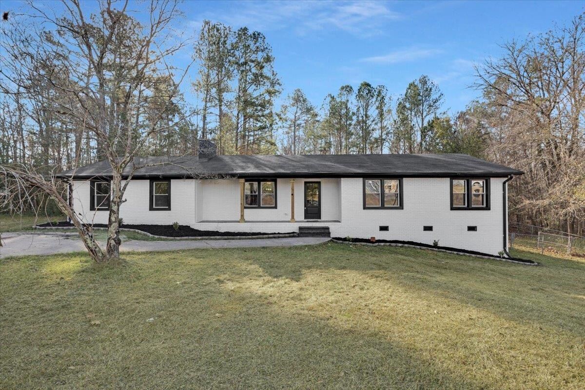 Property Photo: 140 Triangle Road SC 29340