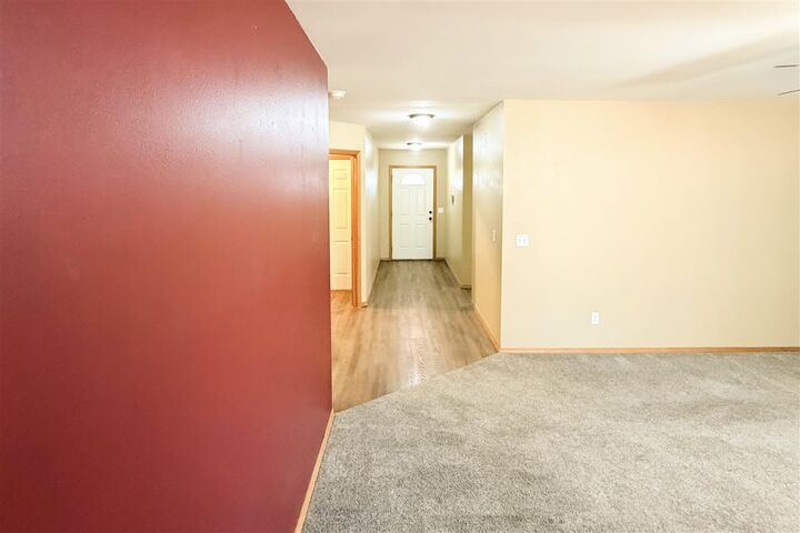Property Photo: 3124 E Second Avenue OK 74074