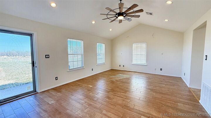 Property Photo:  8195 Hwy 82 A  OK 74464 