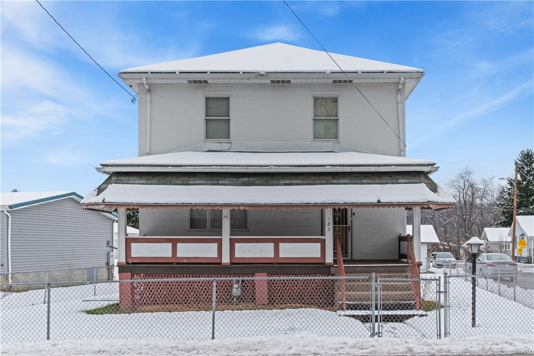 Property Photo: 185 Main St PA 15480