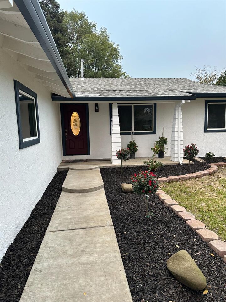 Property Photo: 273 Riverside Drive CA 95695