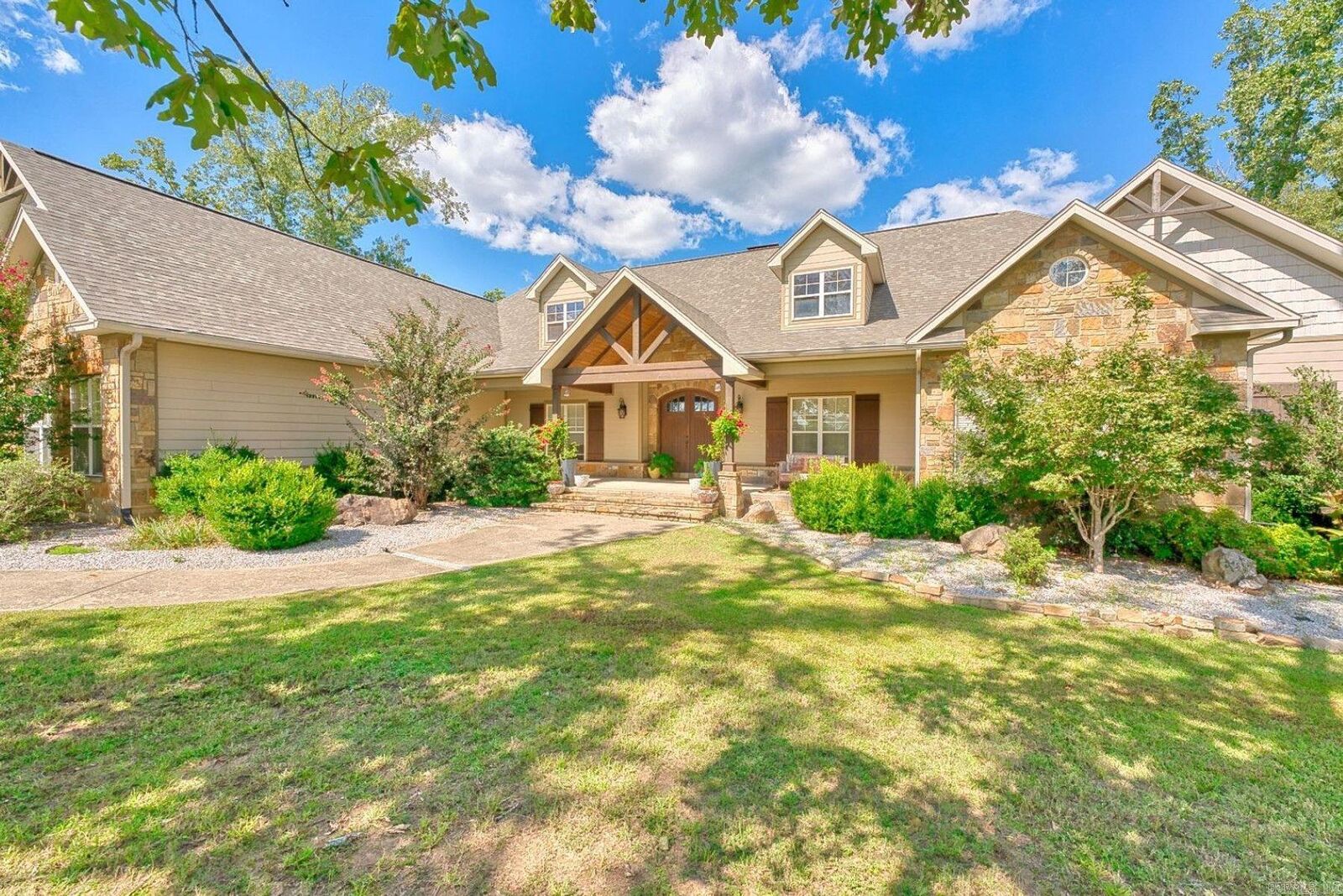 Property Photo: 209 Morland Court AR 71913