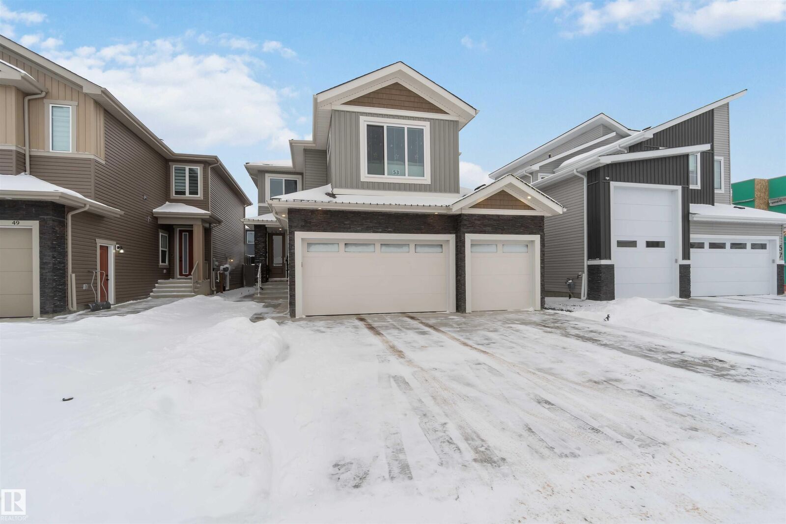 Property Photo:  53 Deer Meadow Crescent  AB T8L 1Y4 