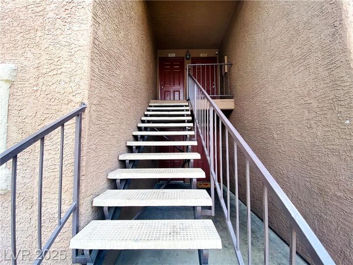 Property Photo:  2750 South Durango Drive 2032  NV 89117 