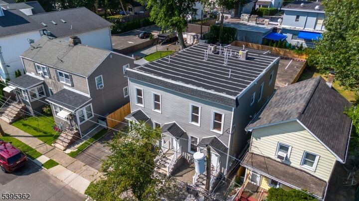 Property Photo: 26 Washington St 2 NJ 07042