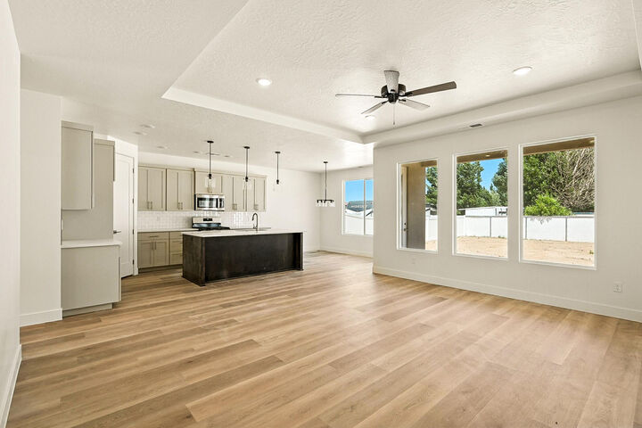 Property Photo: 4923 N 10 E UT 84721