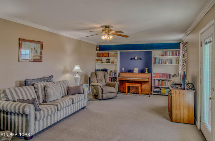 Property Photo: 500 Allison Town Rd TN 37846