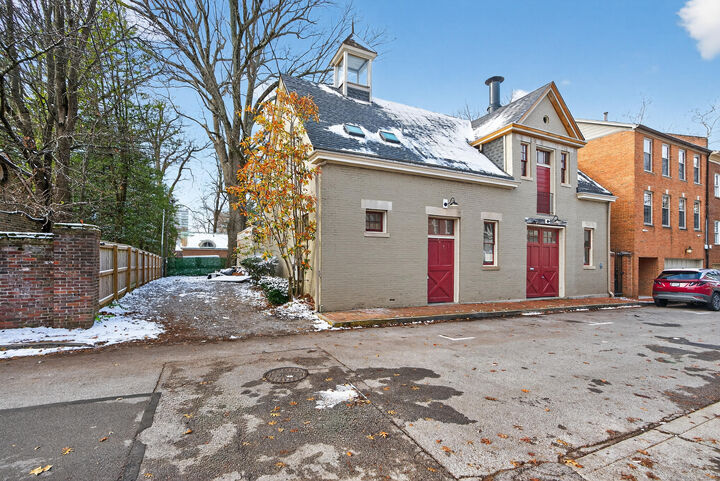 Property Photo:  340 New Street  KY 40507 