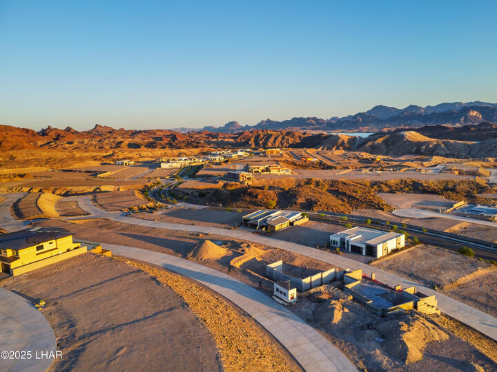 Property Photo:  2404 Desert Rdg Ct W  AZ 86406 