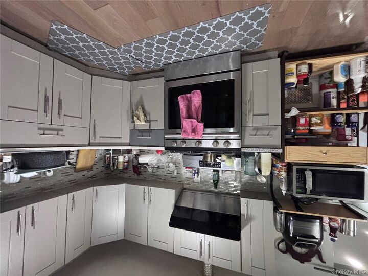 Property Photo:  153-17 111th Avenue  NY 11433 