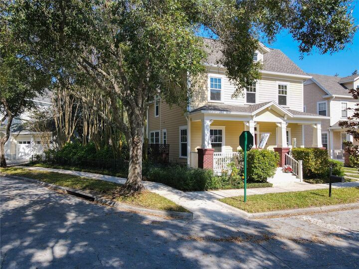 Property Photo: 1101 Banks Rose Court FL 34747