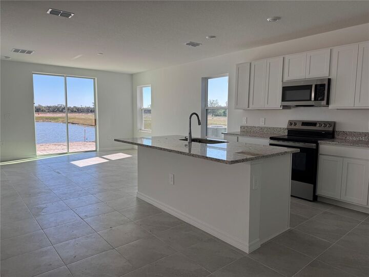 Property Photo: 9026 Optimist Way FL 34221