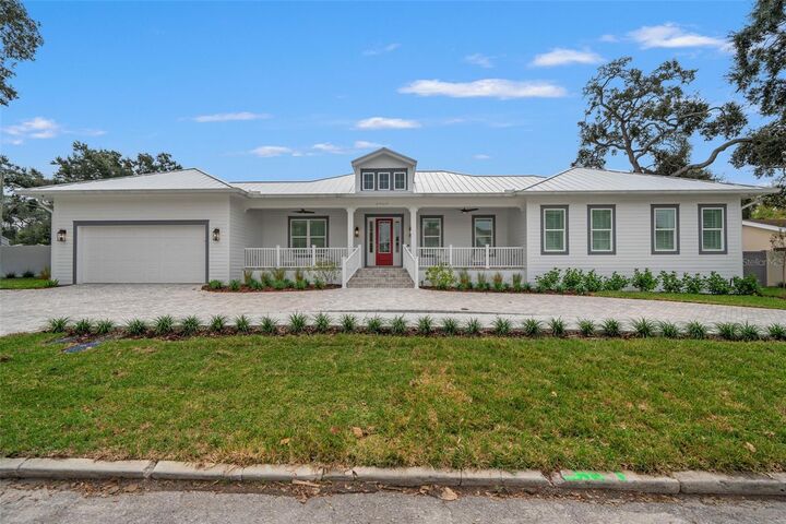 Property Photo: 4202 W Woodmere Road FL 33609