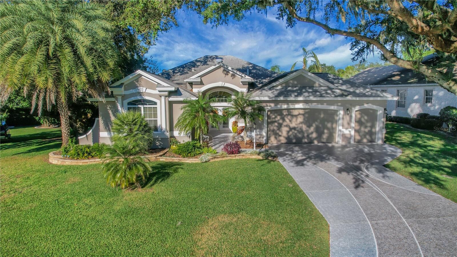 Property Photo:  17600 SE 88th Covington Circle  FL 32162 