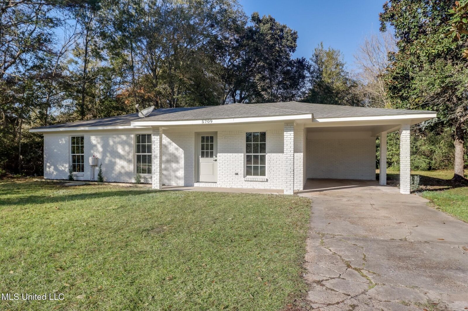 Property Photo:  5709 Meadowview Drive  MS 39562 