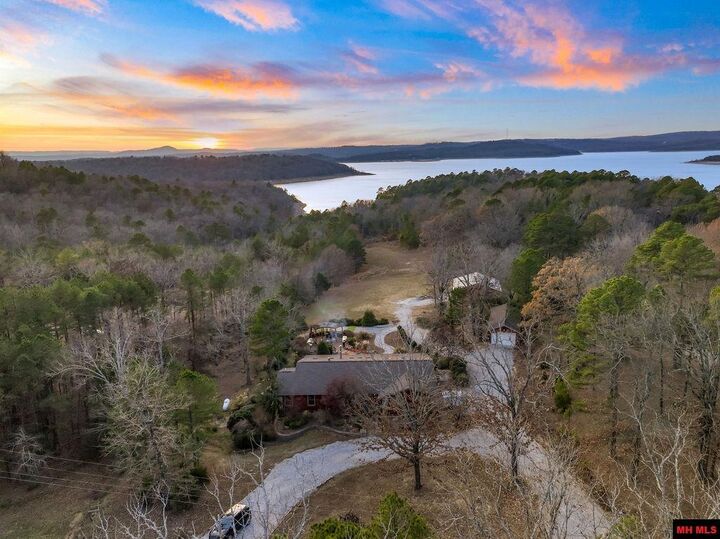 Property Photo: 1570 Lake Point Drive AR 72519