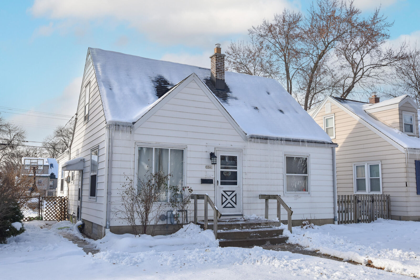 Property Photo:  3341 N 88th St  WI 53222 