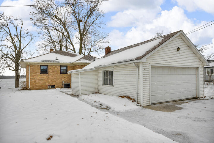 Property Photo:  352 Jefferson Drive  MI 49254 