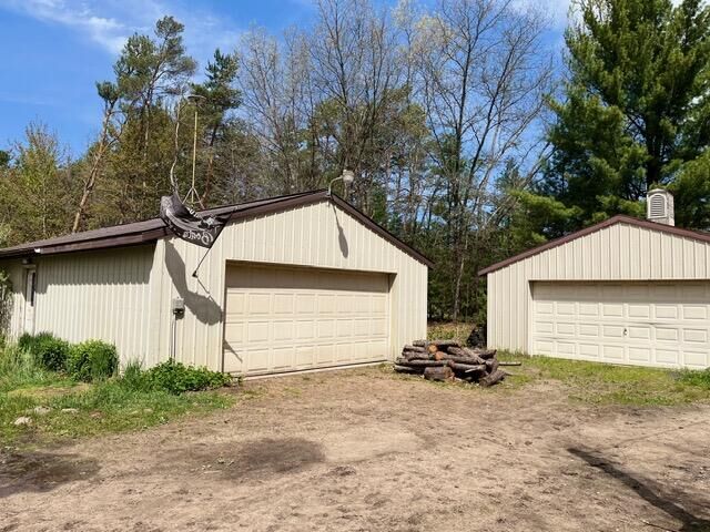 Property Photo:  5237 S Chestnut Avenue  MI 49337 