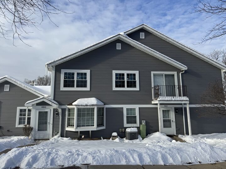 Property Photo: 460 N Lake Shore Drive 460 IL 60067