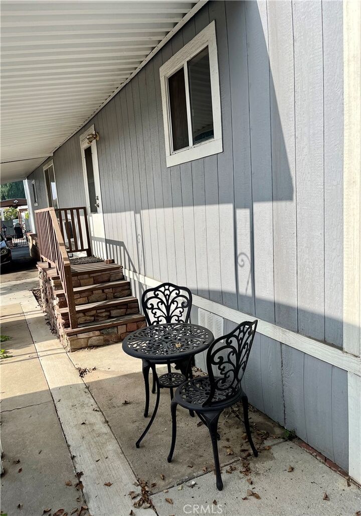 Property Photo:  16540 Whittier Boulevard 6  CA 90603 