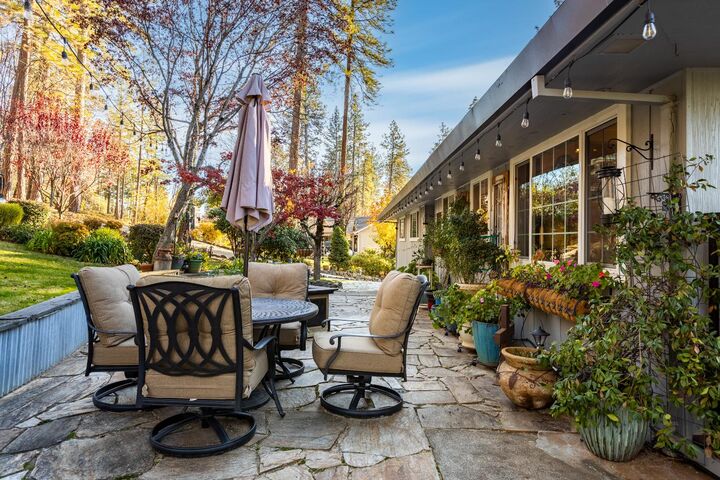 Property Photo: 12636 Nottingham Lane CA 95949