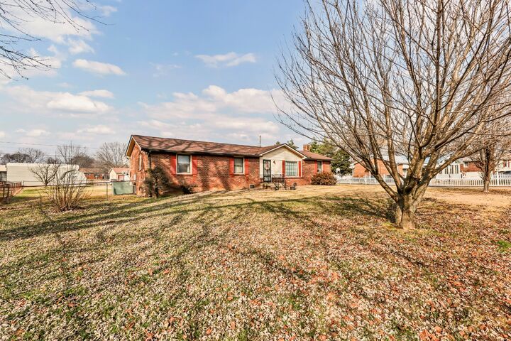 Property Photo:  217 Sewell Dr  TN 37042 