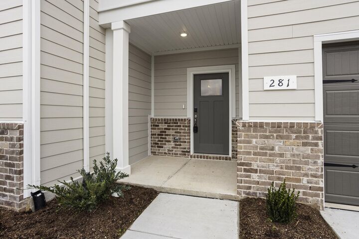 Property Photo: 281 Fletchers Way TN 37167