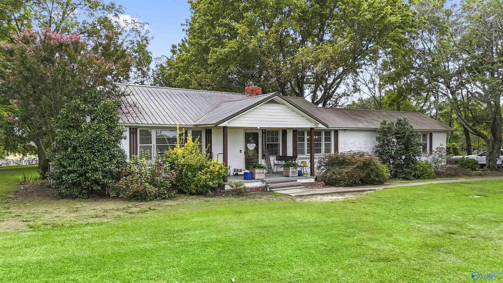 Property Photo: 1533 Hulaco Road AL 35087