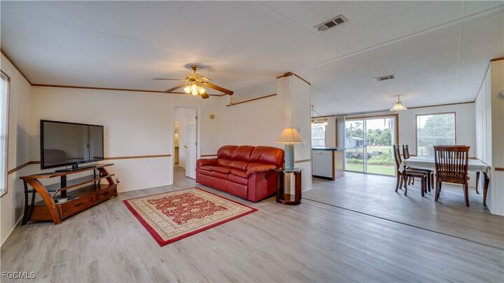 Property Photo:  2253 Queen Anne Drive  FL 33905 