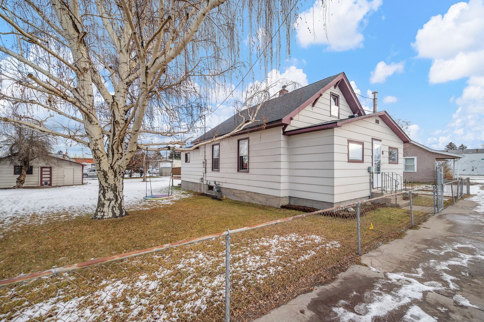 Property Photo:  8 W Pacific Street  MT 59635 